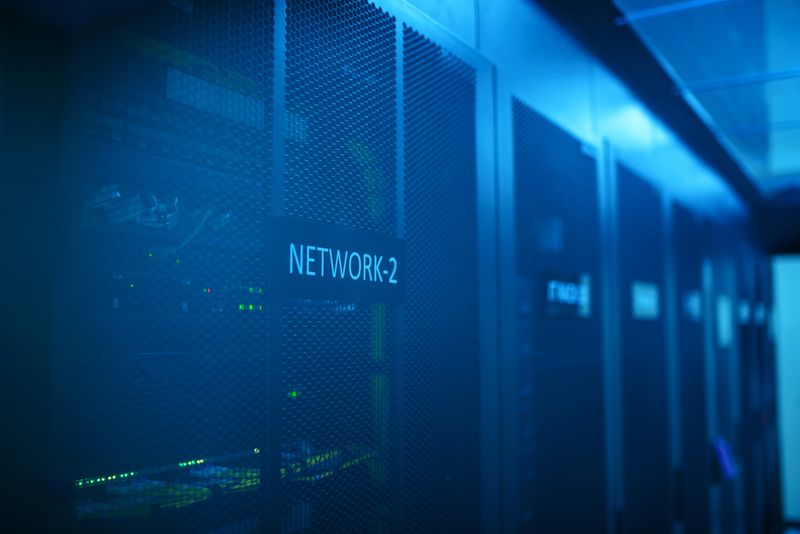 Server otağında şəbəkə avadanlığı